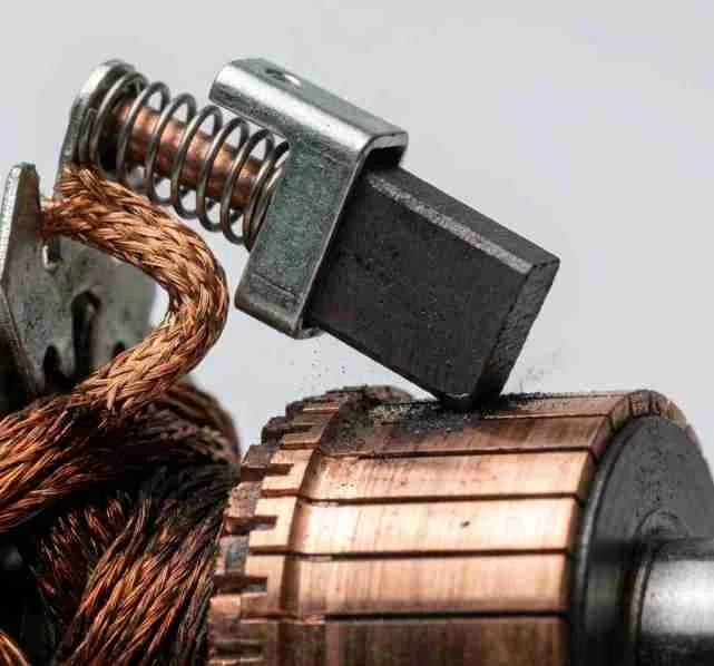 how the carbon brush work