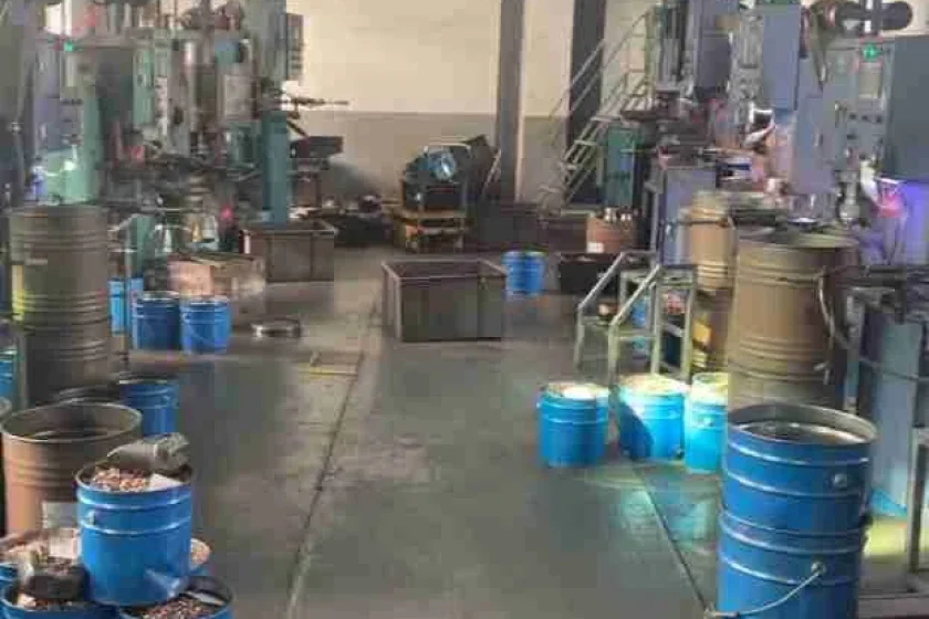 motor brush working shop